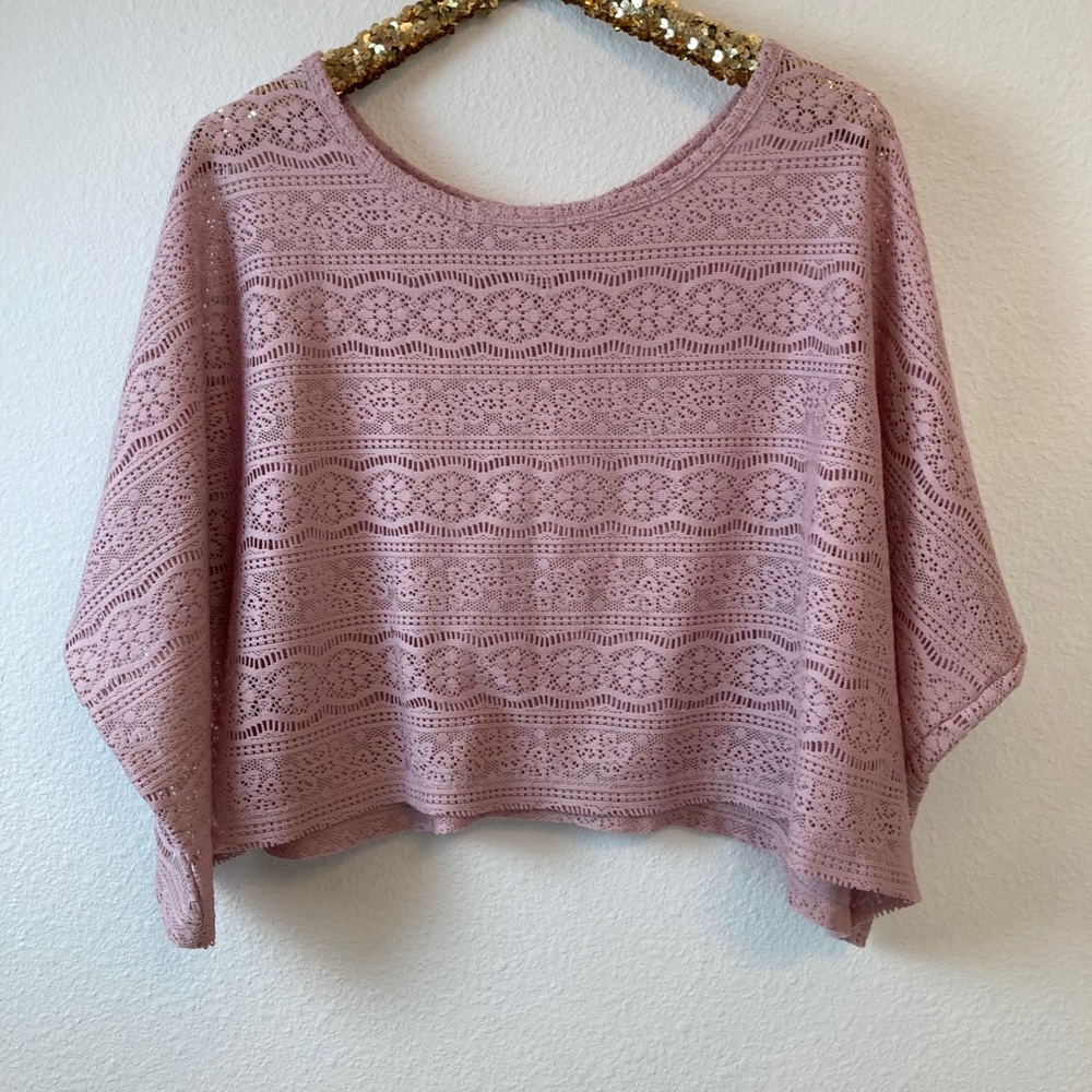 🔴Candies lace detail tee shirt